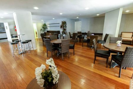 Apartamento à venda com 237m², 3 quartos e 3 vagasÁrea comum - Salão de festas