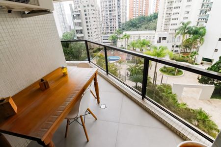 Apartamento à venda com 237m², 3 quartos e 3 vagasVaranda - Suíte 3