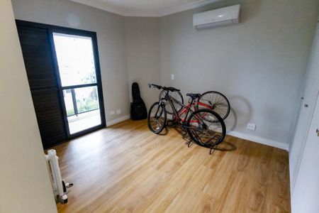 Apartamento à venda com 237m², 3 quartos e 3 vagasSuíte 2