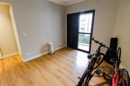 Apartamento à venda com 237m², 3 quartos e 3 vagasSuíte 2