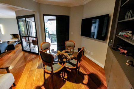 Apartamento à venda com 237m², 3 quartos e 3 vagasSala 2