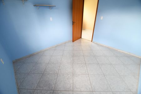 Casa à venda com 310m², 4 quartos e 5 vagasQuarto 2