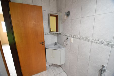 Casa à venda com 310m², 4 quartos e 5 vagasBanheiro 1