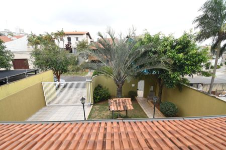 Casa à venda com 310m², 4 quartos e 5 vagasQuarto 2 - Vista