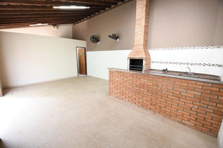 Casa à venda com 310m², 4 quartos e 5 vagasVaranda gourmet