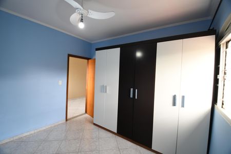 Casa à venda com 310m², 4 quartos e 5 vagasQuarto 3