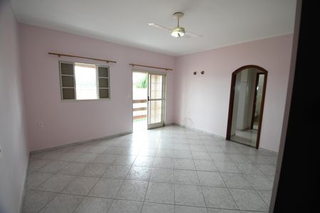 Casa à venda com 310m², 4 quartos e 5 vagas Suíte