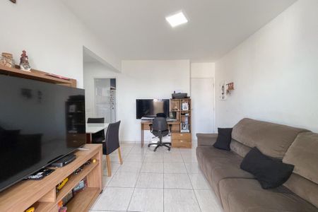 Apartamento à venda com 70m², 3 quartos e 1 vaga Apartamento à venda com 70m², 3 quartos e 1 vagaSala