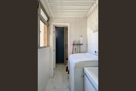 Apartamento à venda com 70m², 3 quartos e 1 vaga Apartamento à venda com 70m², 3 quartos e 1 vagaÁrea de Serviço