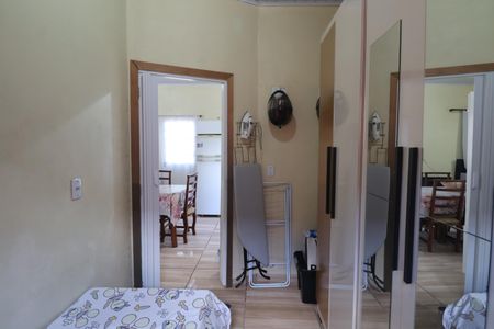 Casa à venda com 48m², 2 quartos e 2 vagasQuarto 1