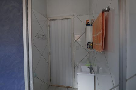 Casa à venda com 48m², 2 quartos e 2 vagasBanheiro
