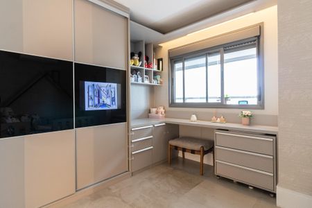 Apartamento à venda com 99m², 2 quartos e 2 vagasQuarto 2