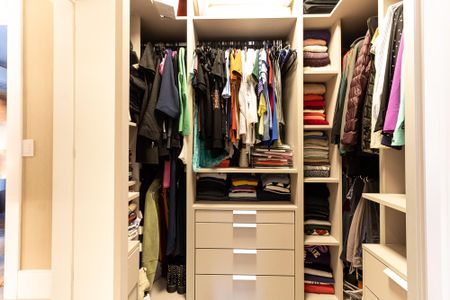 Apartamento à venda com 99m², 2 quartos e 2 vagasCloset da Suíte