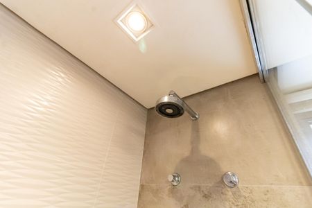 Apartamento à venda com 99m², 2 quartos e 2 vagasBanheiro da Suíte