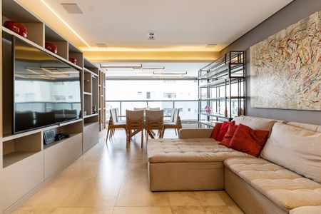 Apartamento à venda com 99m², 2 quartos e 2 vagasSala