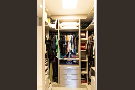 Apartamento à venda com 99m², 2 quartos e 2 vagasCloset da Suíte