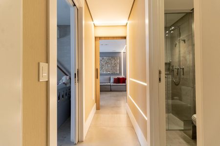 Apartamento à venda com 99m², 2 quartos e 2 vagasCorredor