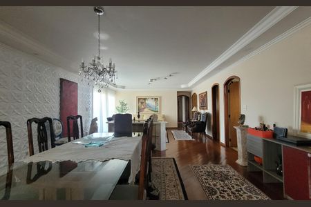 Apartamento à venda com 284m², 5 quartos e 3 vagasSala