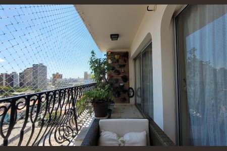 Apartamento à venda com 284m², 5 quartos e 3 vagasVaranda