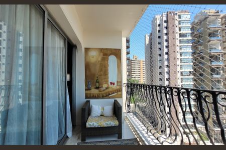 Apartamento à venda com 284m², 5 quartos e 3 vagasVaranda