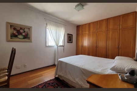 Apartamento à venda com 284m², 5 quartos e 3 vagasSuíte 3