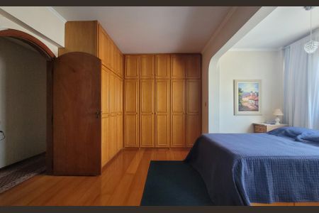 Apartamento à venda com 284m², 5 quartos e 3 vagasSuíte 2
