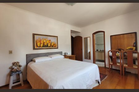 Apartamento à venda com 284m², 5 quartos e 3 vagasSuíte 3