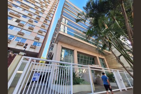 Apartamento para alugar com 115m², 3 quartos e 2 vagas Apartamento para alugar com 115m², 3 quartos e 2 vagasFachada
