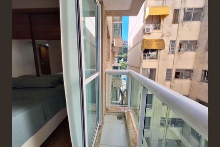 Apartamento para alugar com 115m², 3 quartos e 2 vagas Apartamento para alugar com 115m², 3 quartos e 2 vagasVaranda da suíte