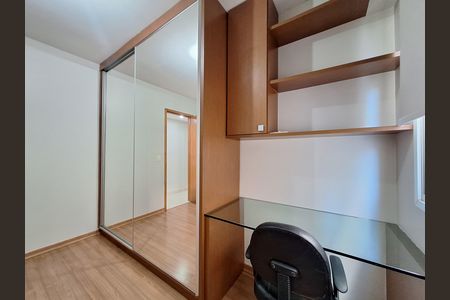 Apartamento para alugar com 115m², 3 quartos e 2 vagas Apartamento para alugar com 115m², 3 quartos e 2 vagasQuarto 2