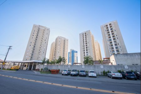 Apartamento para alugar com 56m², 2 quartos e 1 vagaFachado do condomínio