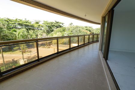 Apartamento à venda com 262m², 4 quartos e 2 vagasSuíte Sacada