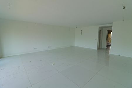 Apartamento à venda com 262m², 4 quartos e 2 vagasSala