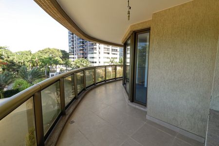 Apartamento à venda com 262m², 4 quartos e 2 vagasSuíte Sacada