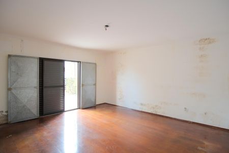 Casa à venda com 180m², 5 quartos e 4 vagasSuíte 4