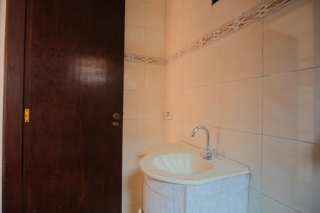 Casa à venda com 180m², 5 quartos e 4 vagasBanheiro da Suíte 1