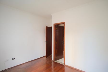 Casa à venda com 180m², 5 quartos e 4 vagasSuíte 3