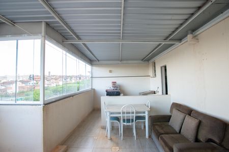 Apartamento para alugar com 108m², 2 quartos e 2 vagas Apartamento para alugar com 108m², 2 quartos e 2 vagasVaranda