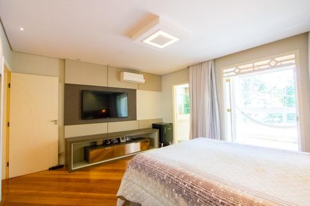 Casa à venda com 362m², 3 quartos e 4 vagasQuarto 1 - Suíte