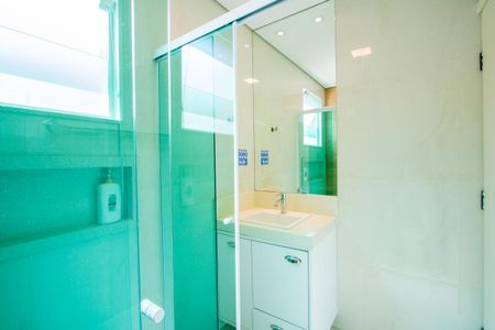 Casa à venda com 362m², 3 quartos e 4 vagasBanheiro social