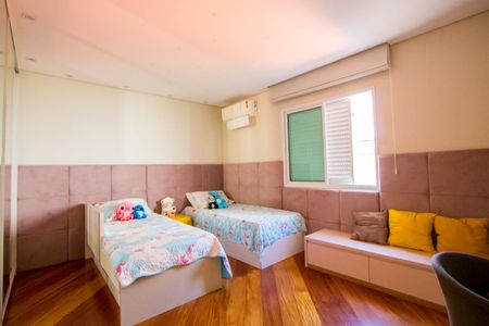 Casa à venda com 362m², 3 quartos e 4 vagasQuarto 3