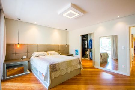 Casa à venda com 362m², 3 quartos e 4 vagasQuarto 1 - Suíte