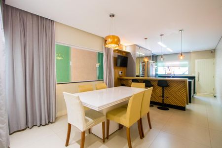 Casa à venda com 362m², 3 quartos e 4 vagasCopa