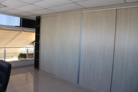 Apartamento à venda com 360m², 3 quartos e 4 vagasQuintal