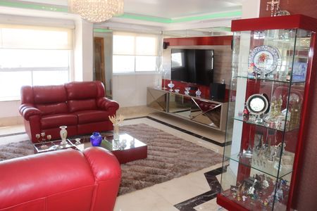 Apartamento à venda com 360m², 3 quartos e 4 vagasSala