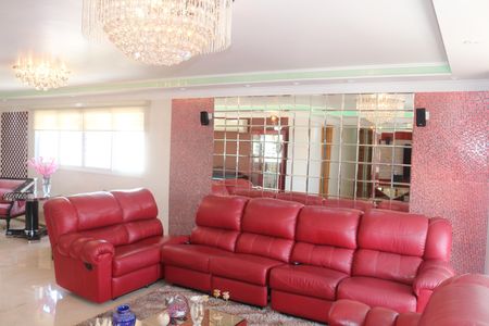 Apartamento à venda com 360m², 3 quartos e 4 vagasSala