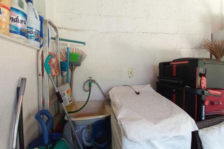 Apartamento à venda com 130m², 2 quartos e 1 vagaÁrea de Serviço