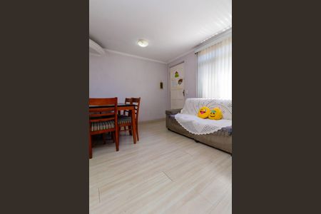 Apartamento à venda com 42m², 2 quartos e 1 vaga Apartamento à venda com 42m², 2 quartos e 1 vagaSala