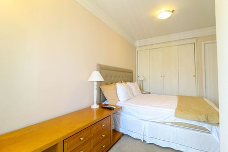 Apartamento à venda com 79m², 3 quartos e 2 vagas Apartamento à venda com 79m², 3 quartos e 2 vagasSuíte 2