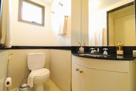 Apartamento à venda com 79m², 3 quartos e 2 vagas Apartamento à venda com 79m², 3 quartos e 2 vagasBanheiro da Suíte